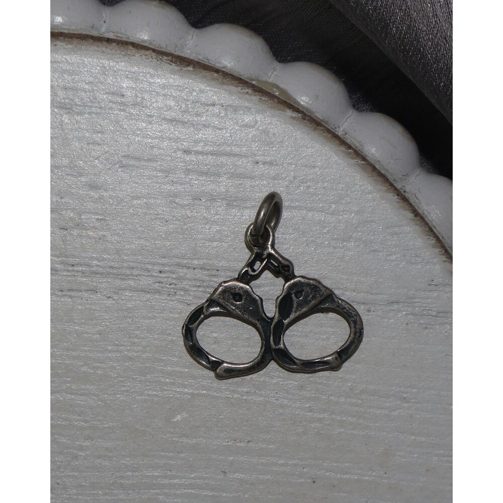 Vintage Sterling Silver Handcuff Charm 0.9G / 0.7in